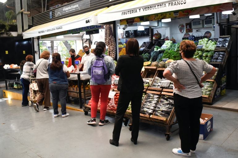 La inflación de agosto bajó a 1,7%, la menor en catorce meses, pero Argentina sigue segunda en el ranking regional detrás de Venezuela