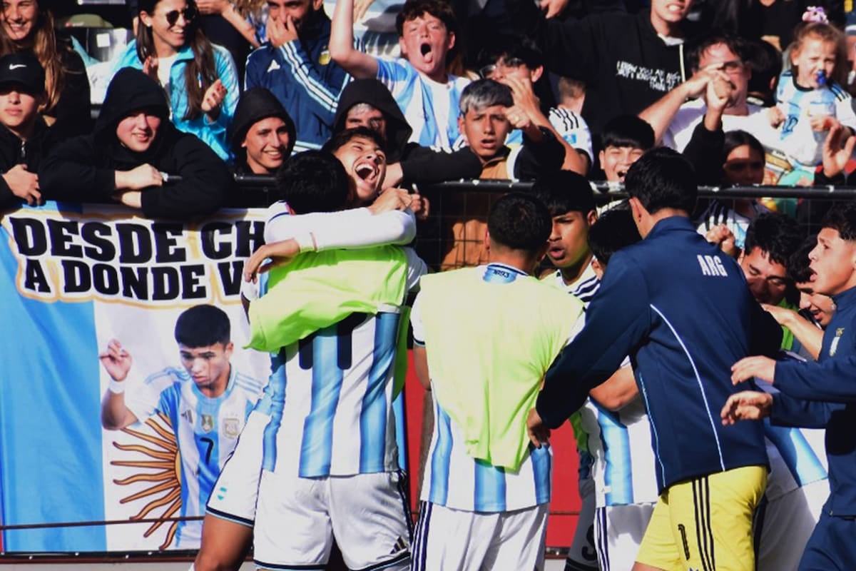 Aguantó como pudo y se metió en semis: Argentina empató sobre la hora con Venezuela y ahora va por Chile