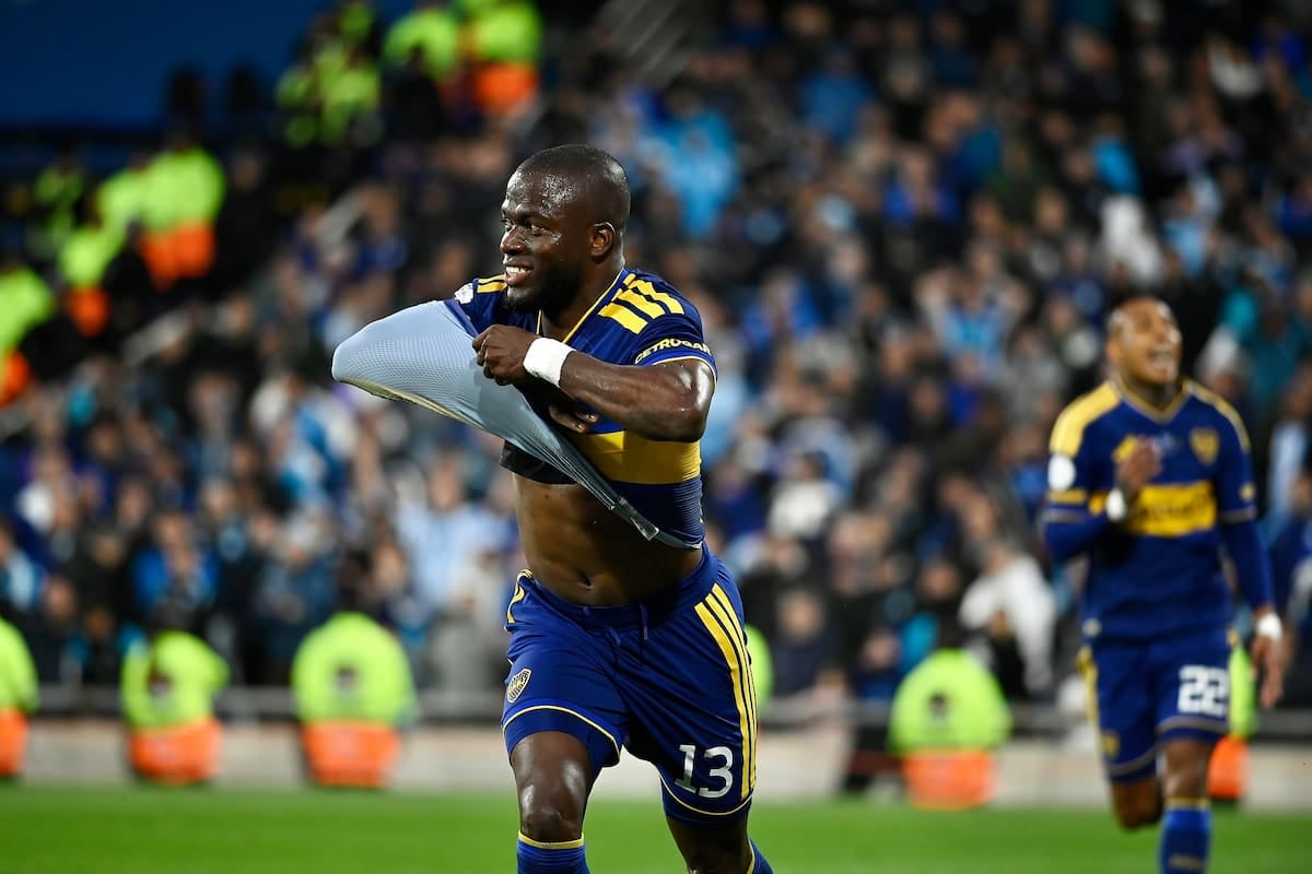 El Loco Valencia le dio la vida a Boca: 0-2 abajo, 3-2 arriba y a semis
