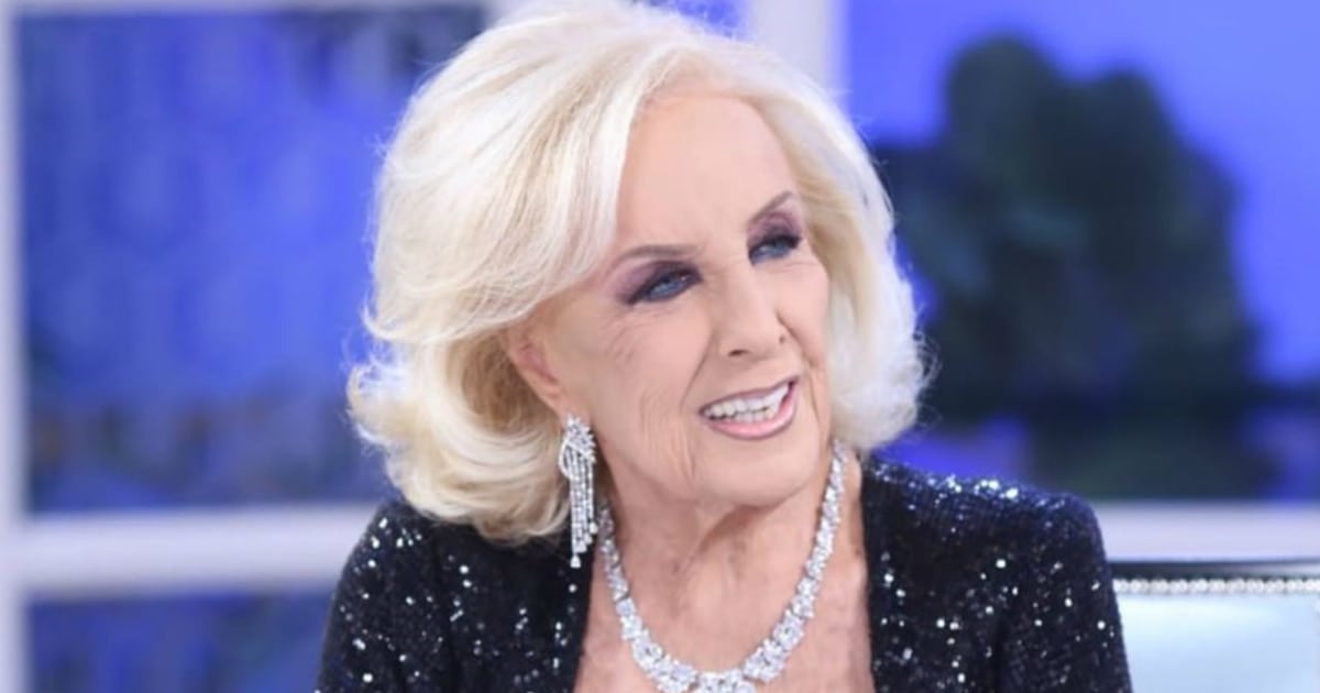 Mirtha Legrand, la chica de los antibióticos: cumple el tratamiento, sigue internada y Juana le pasa el parte desde la mesa
