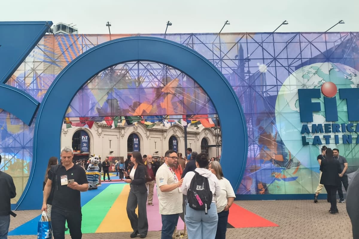 Brasil, Uruguay y Chile despliegan su oferta regional en la FIT y compiten por el turista argentino