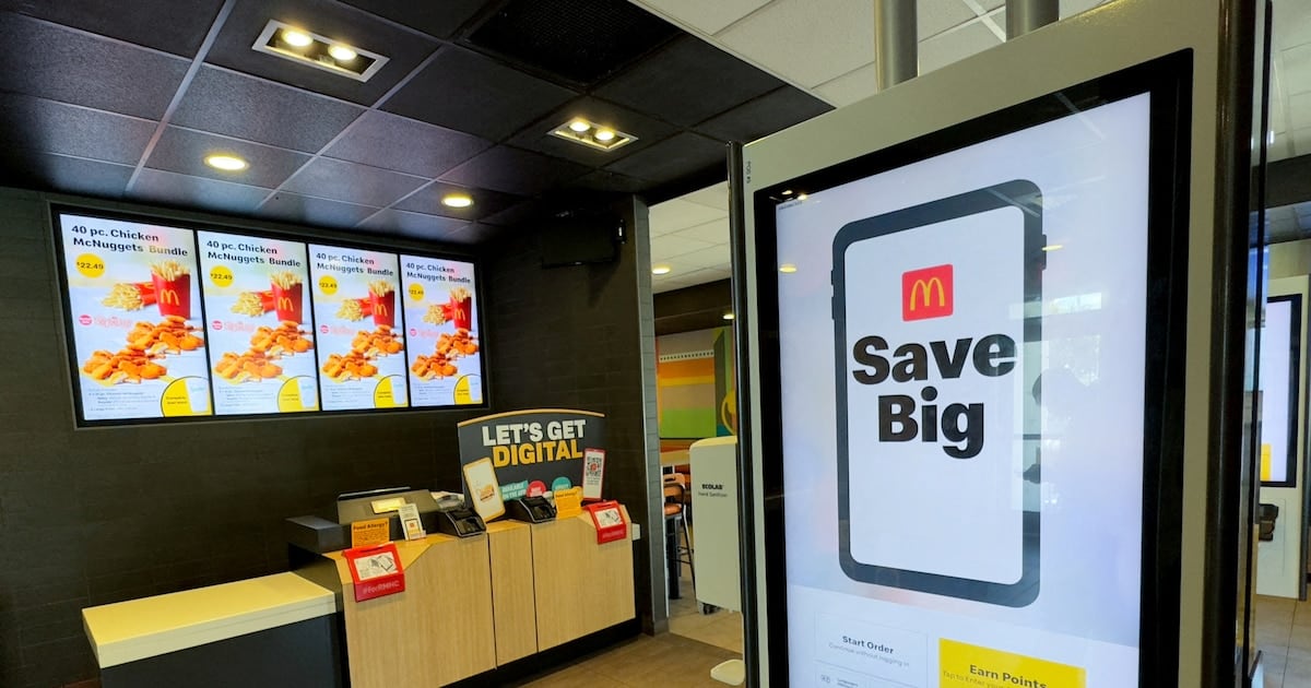 La hamburguesa que vale distinta según la cuadra: McDonald's y su oráculo de precios