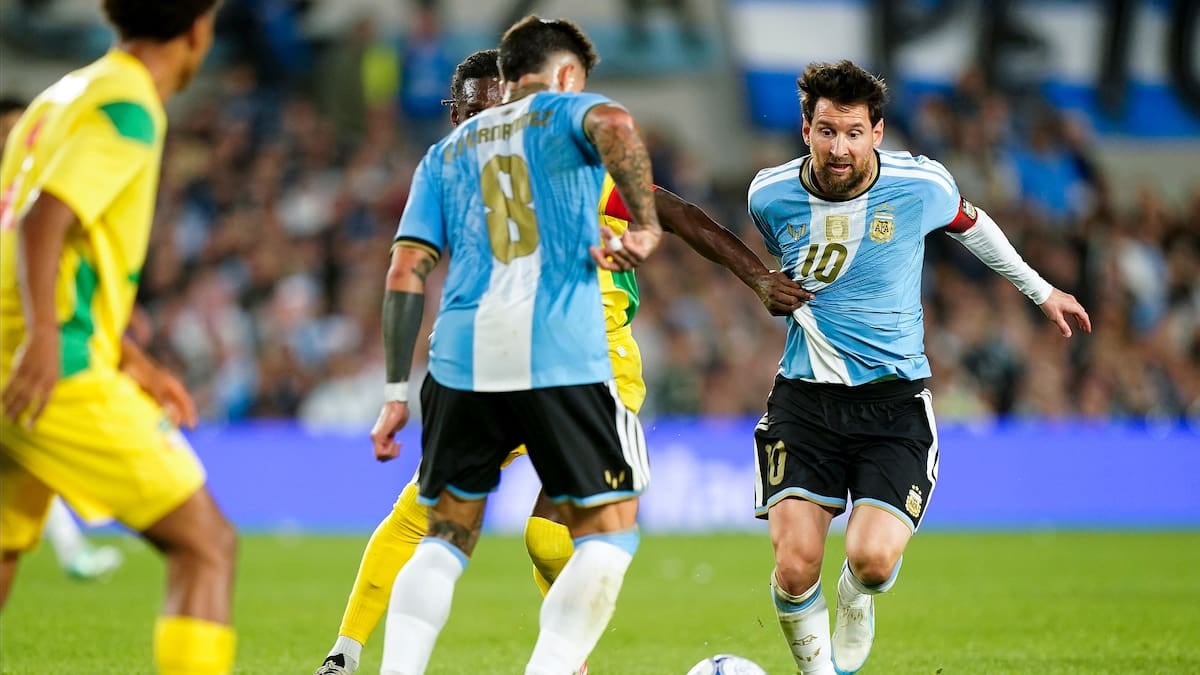 Otamendi y el Monu vibraron: Argentina le gana 1-0 a Benín en la noche de Messi