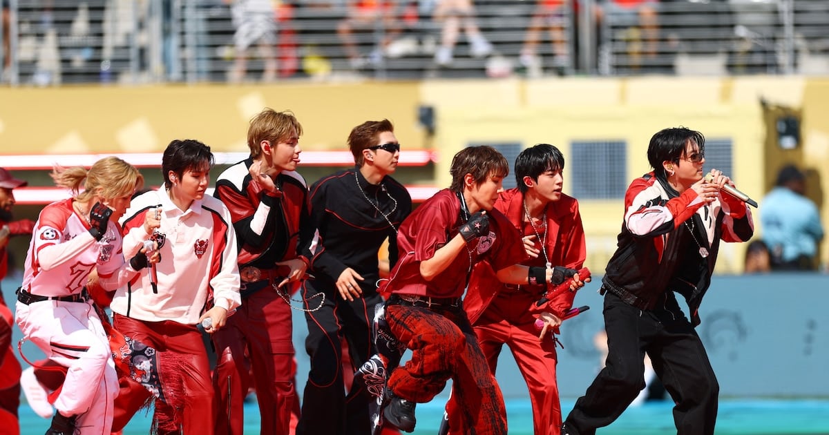 BTS y Google exhiben a Gemini como asistente del día a día: desde el correo del taller hasta la planta del balcón