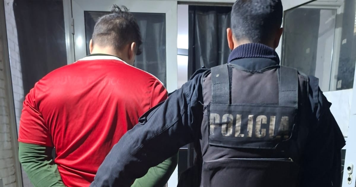 Detienen a un ex policía exonerado por el crimen de una joven en una pensión del noroeste rosarino