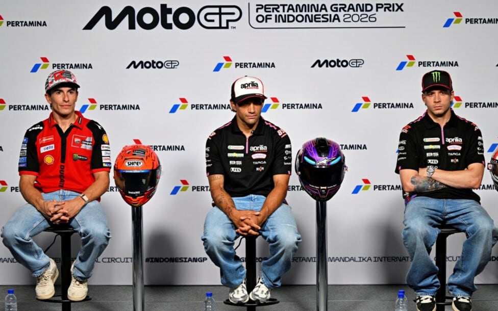 Mandalika encendió la alarma en Aprilia: Martín manda, pero ¿lo respaldan de verdad o dejan correr a Bezzecchi?