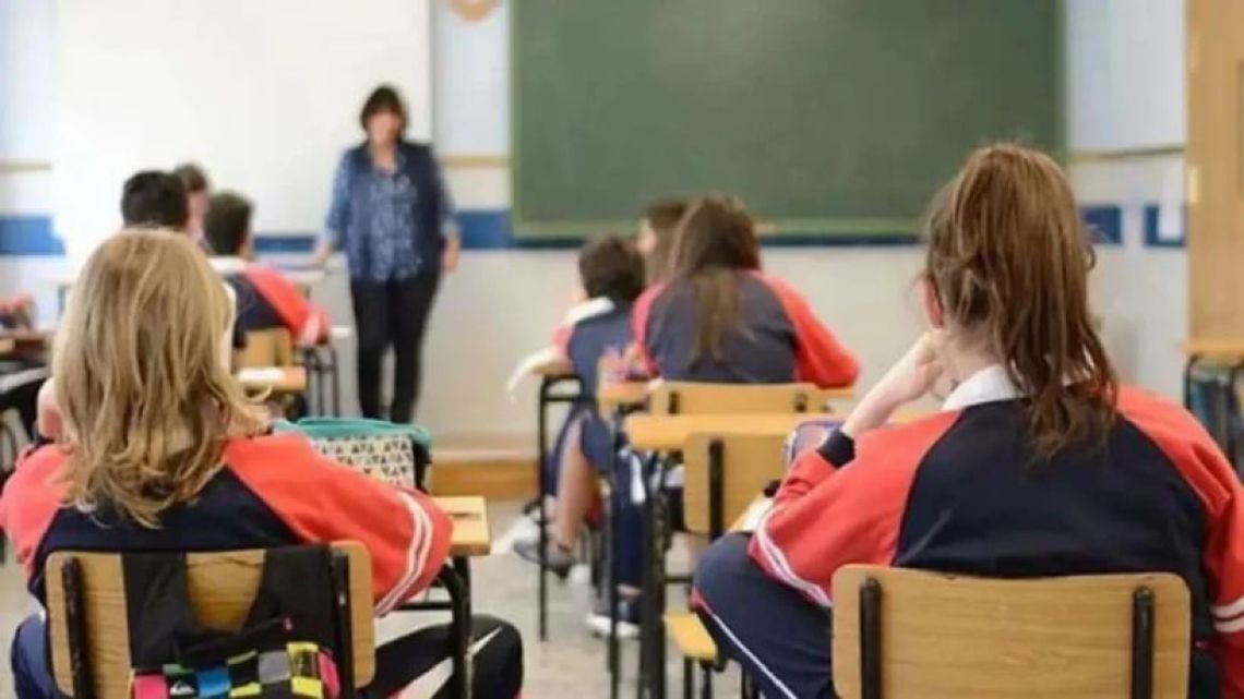 Cinco meses sin actualizar: lo que hay que chequear antes de pagar la matrícula 2027 en un colegio privado de Córdoba