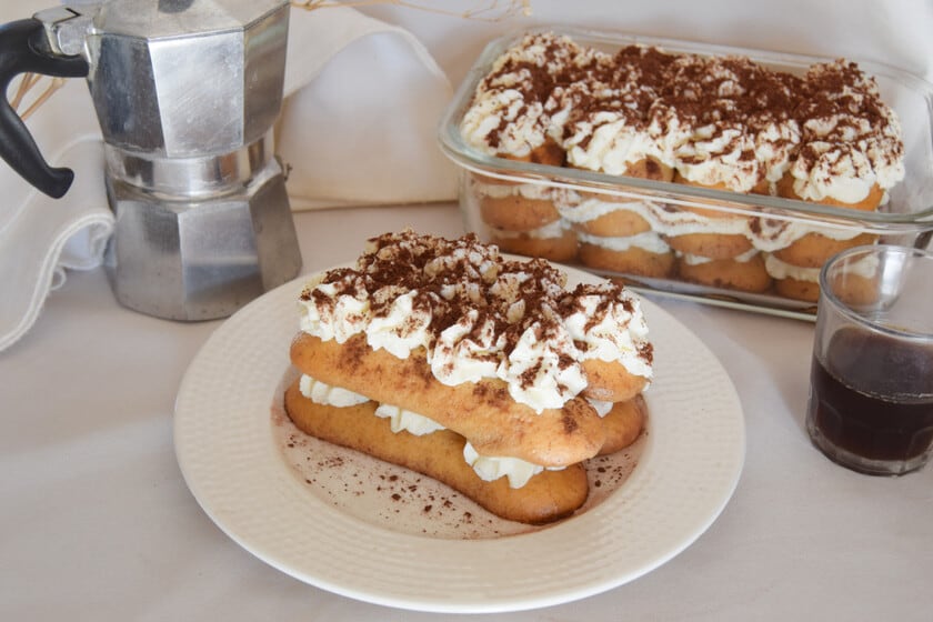 Una versión sin gluten del tiramisú que se prepara en casa con pasos simples y resultados parejos