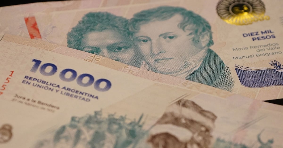 Bancarios: el sueldo inicial roza los 2,6 millones y se ajusta mes a mes hasta fin de año