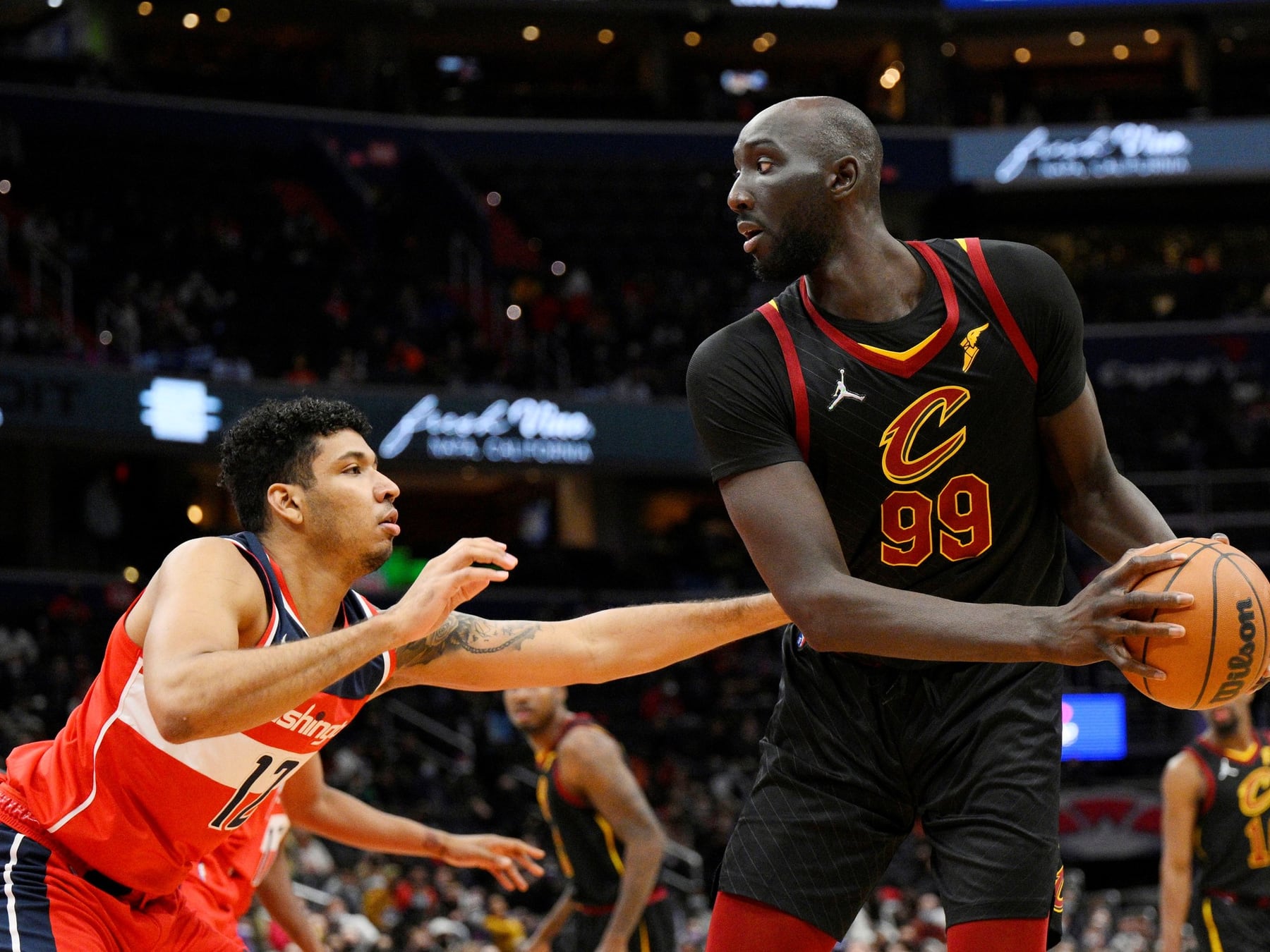 Tacko Fall vuelve a la NBA y aterriza en Filadelfia: el gigante que no tiene lugar en ningún roster