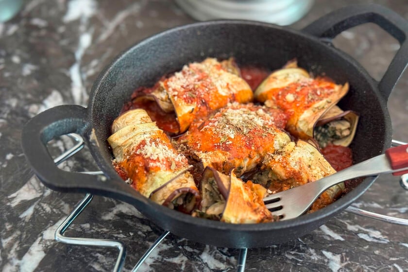Berenjenas enrolladas al horno: una receta vegetal que se resuelve en menos de media hora