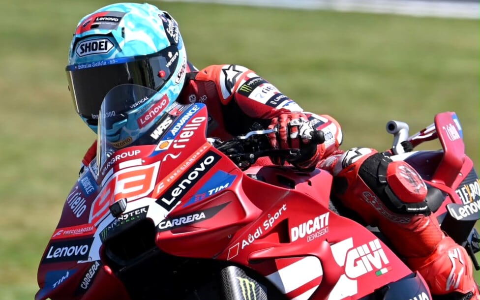 Márquez voló en Phillip Island y dejó la primera práctica bajo su marca