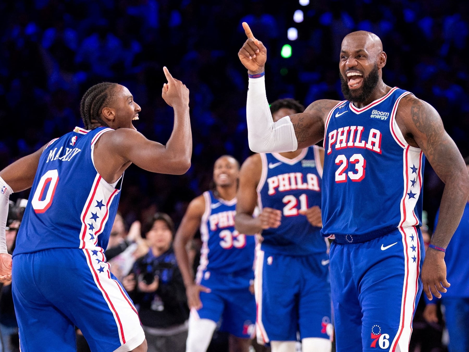 Philadelphia le dio unaatorial noche a Cleveland y LeBron
